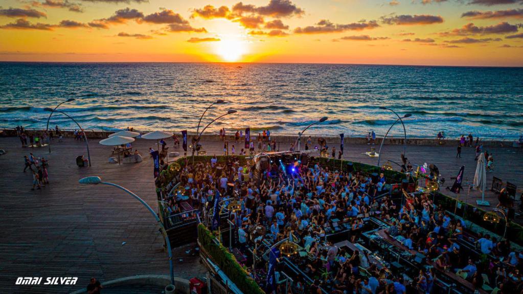 מון צילד מסיבת יין